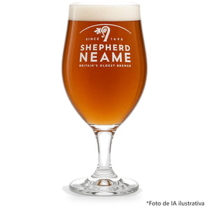 Copa Shepherd Neame servido con cerveza