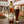 Weihenstephaner Hefeweissbier Dunkel servida en su copa