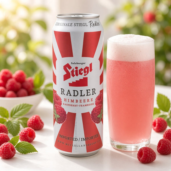 Stiegl Radler Himbeere servida en su copa