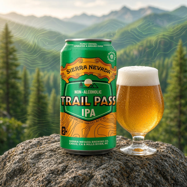 Sierra Nevada Non-Alcoholic Trail Pass IPA servida en su copa