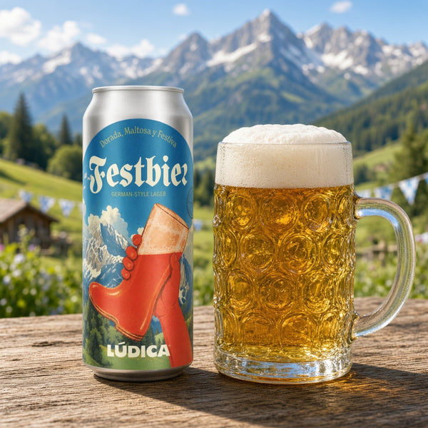 Lúdica Festbier servida en su tarro