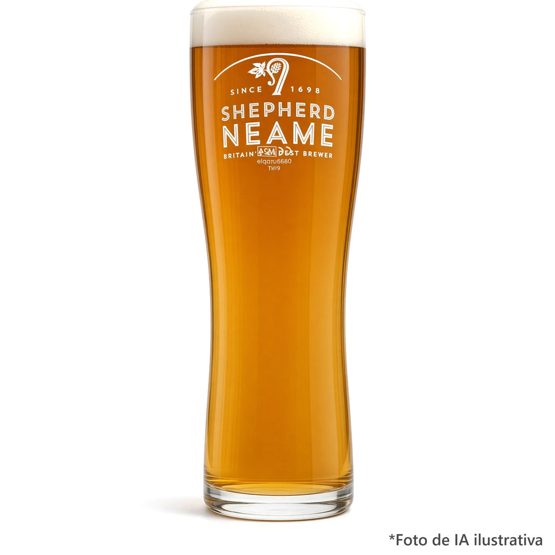 Pinta Shepherd Neame servido con cerveza
