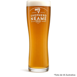Pinta Shepherd Neame servido con cerveza